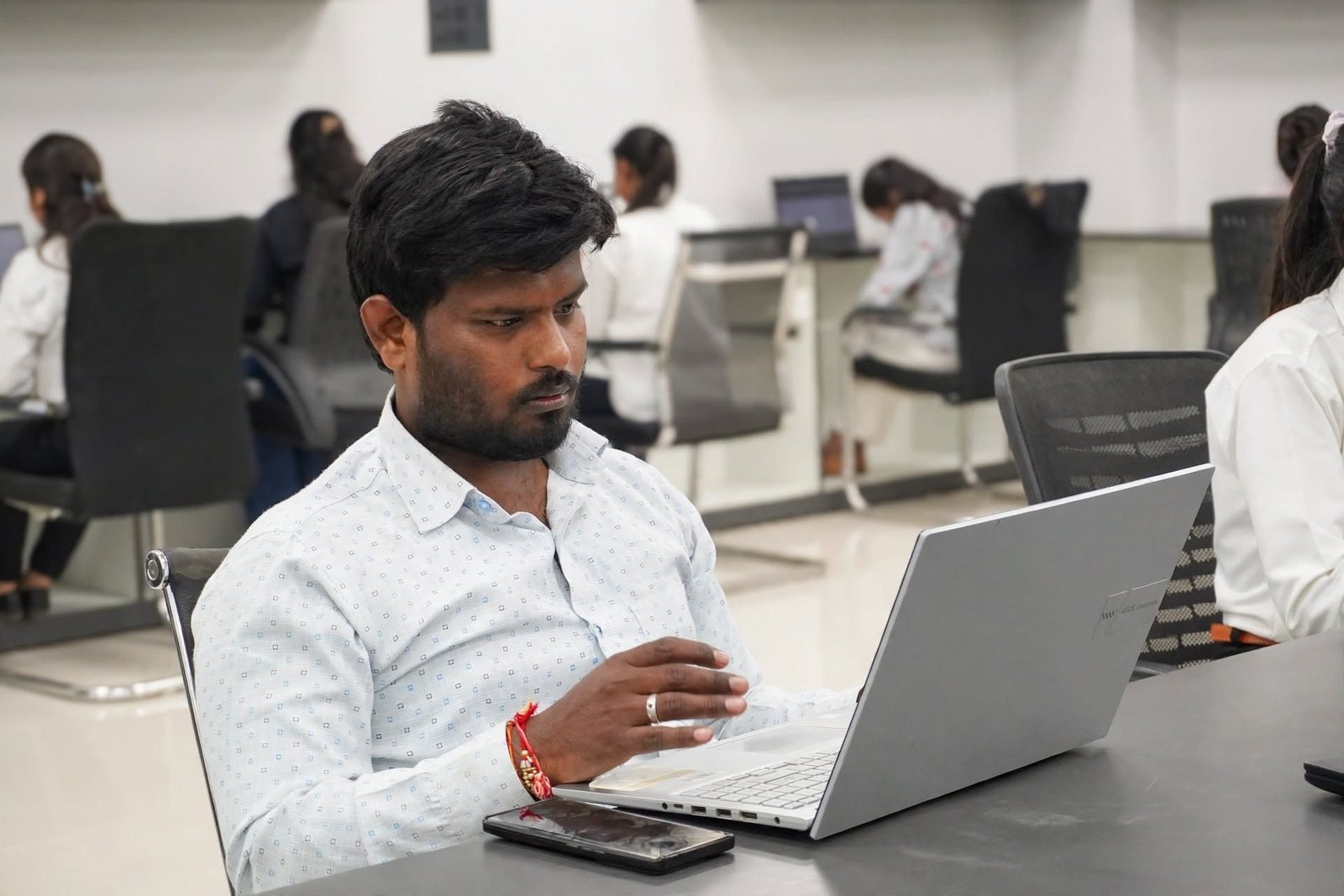 OM Management Financial Services — Operations Desk